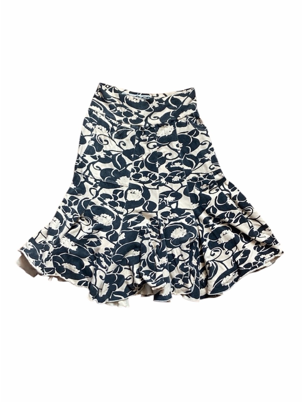 Effie’s Heart Floral Black and Cream Seven Year Skirt, size xs